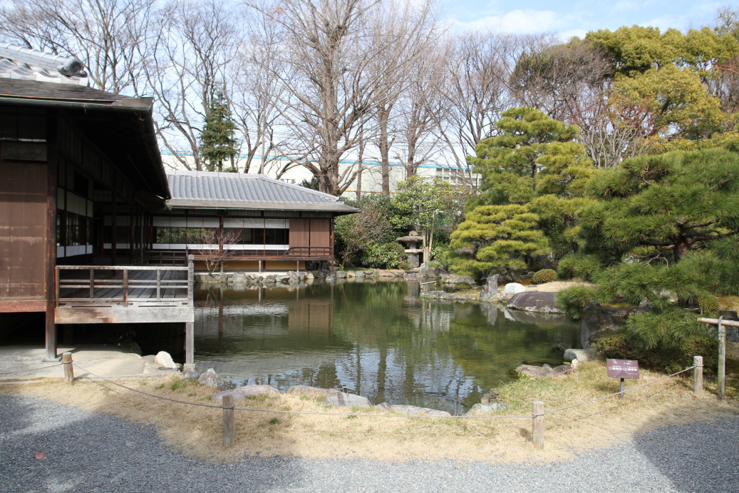 Vyhlášené kjótské zahrady ... 